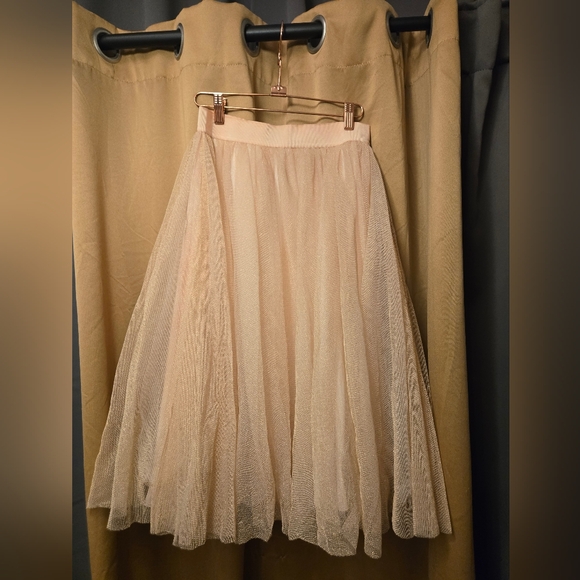 Belle Badgley Mischka size 2 tulle skirt - Picture 2 of 5